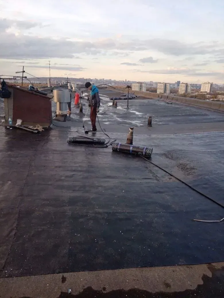 Ремонт наплавляемой кровли гаража в Красноярске — объект №13, бригада Дениса Краснова