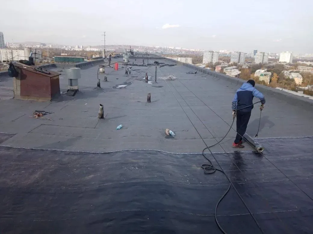 Ремонт наплавляемой кровли гаража в Красноярске — объект №25, бригада Дениса Краснова