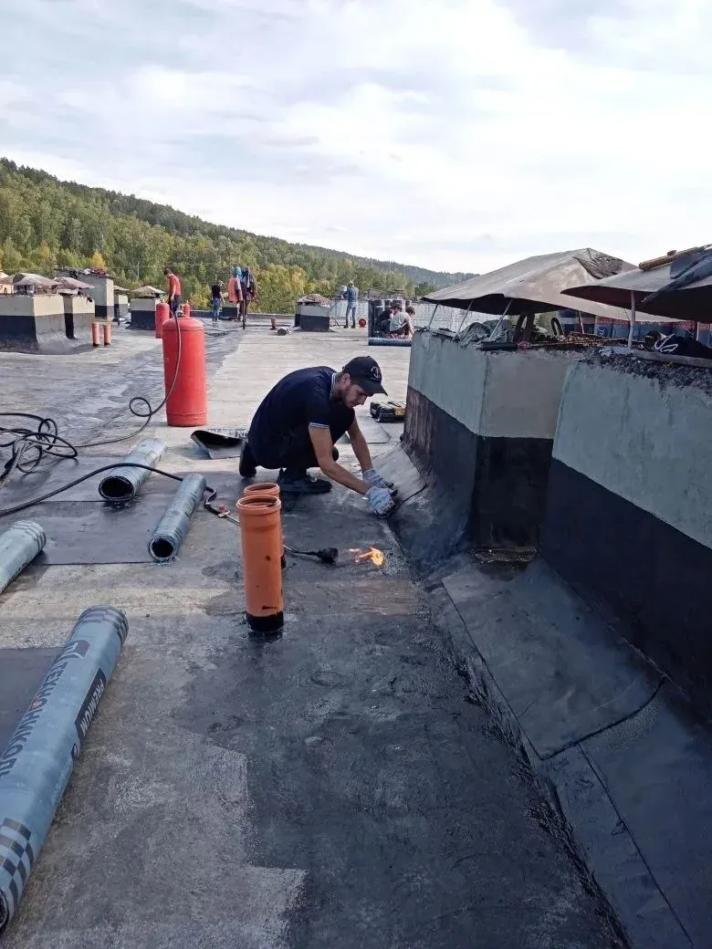 Ремонт наплавляемой кровли гаража в Красноярске — объект №27, бригада Дениса Краснова